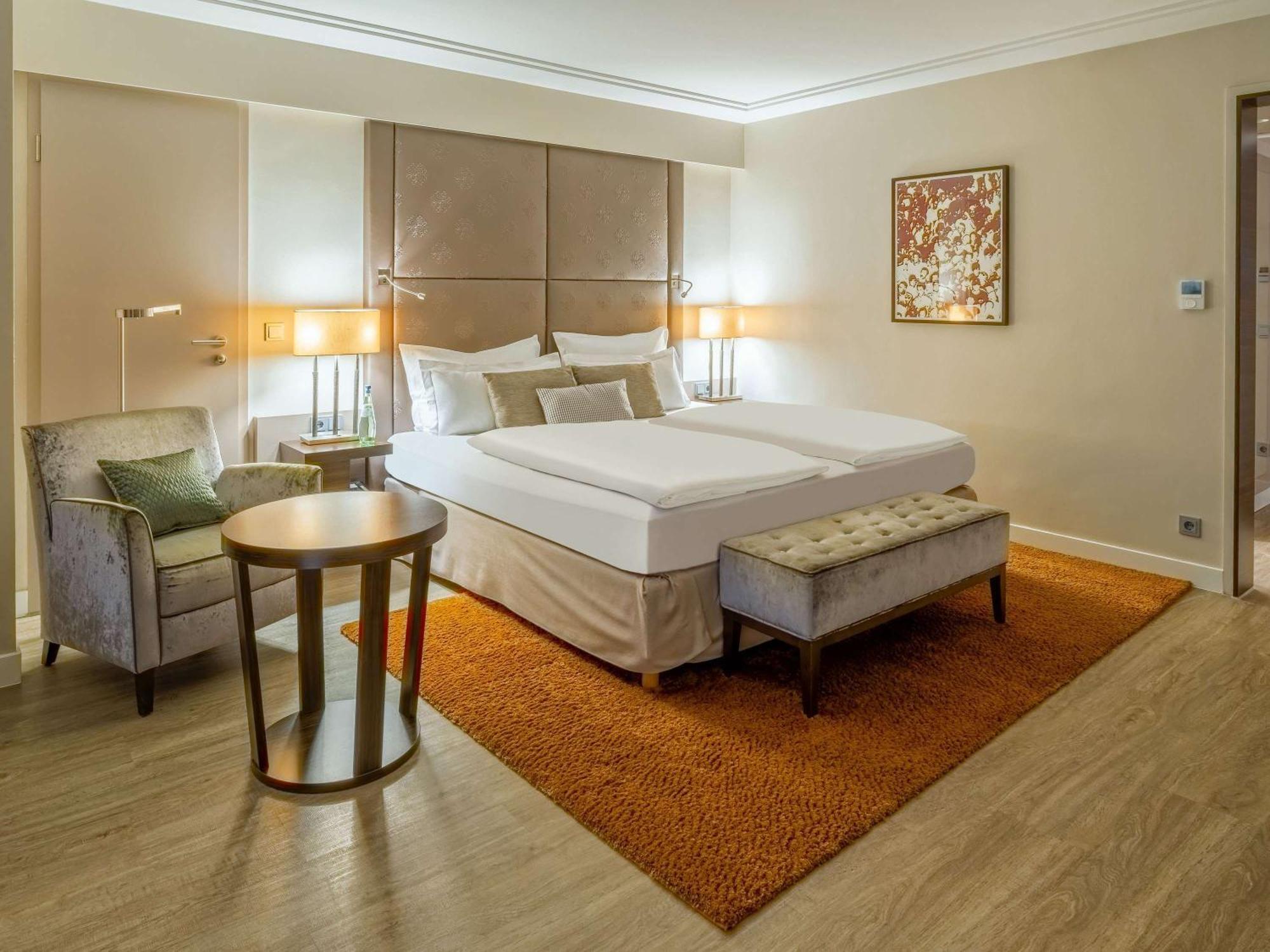 Pullman 4*